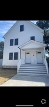 Building Photo - 562 Norman St