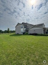 921 Kelly Ln