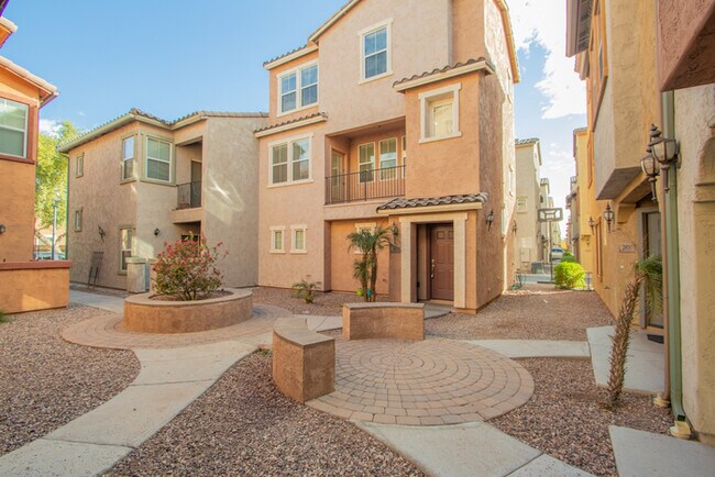 Building Photo - 2032 N 78TH GLEN, PHOENIX AZ