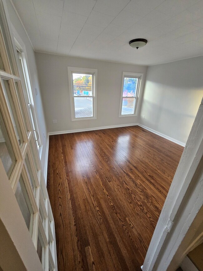 Foto del edificio - 1165 McBride Ave