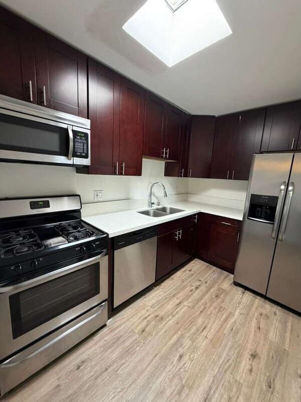 Foto del edificio - 6755 Mission Gorge Rd