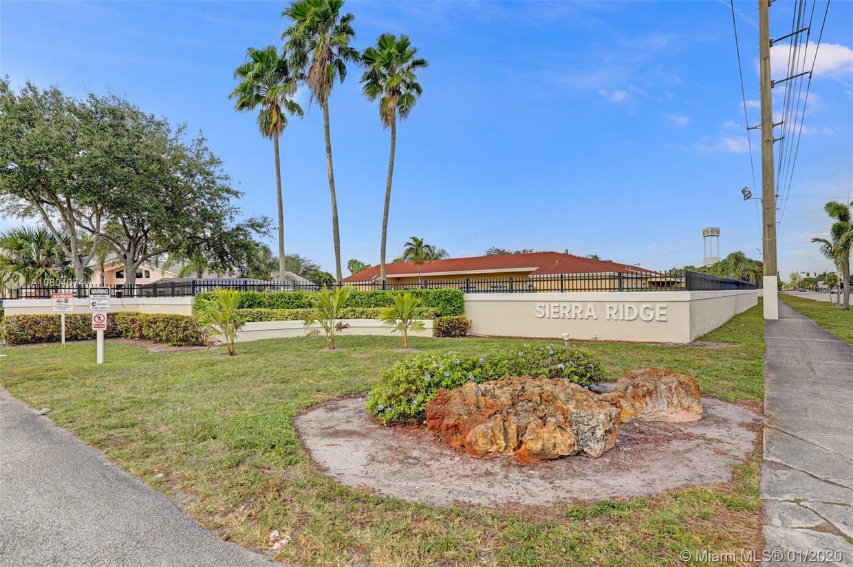 21275 NE 8th Pl 2 Miami Fl 33179 - 21275 NE 8th Pl  2 Miami Fl 33179