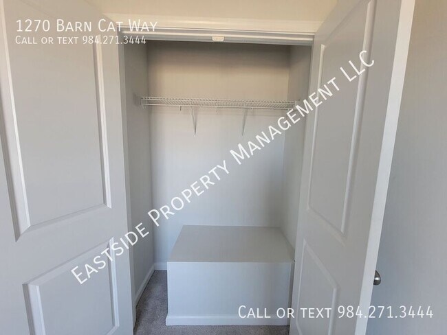 Foto del edificio - 1270 Barn Cat Way