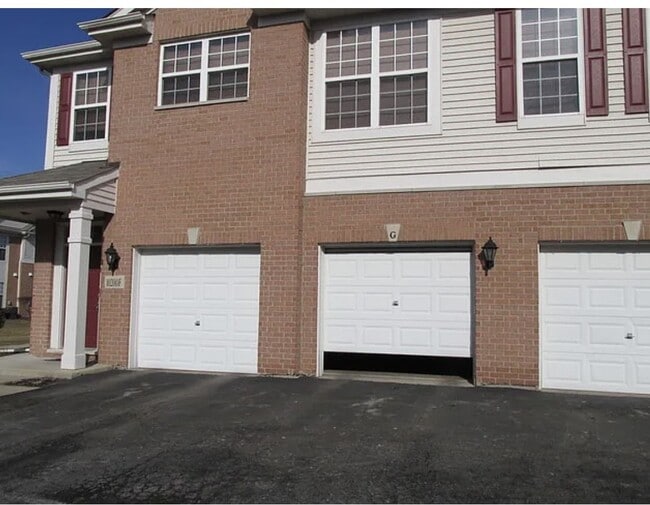 Building Photo - 10200 Mulberry Ln