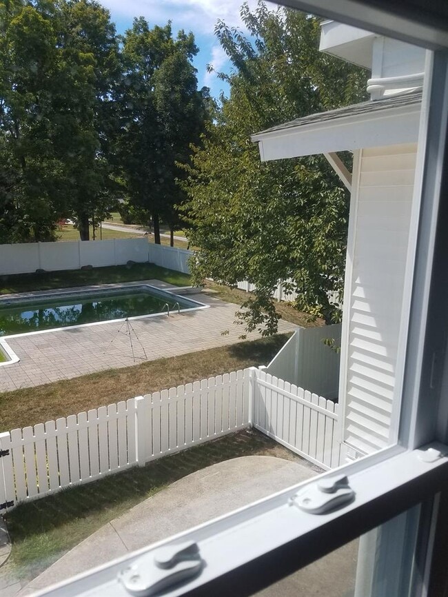 Building Photo - 145 N Brooksvale Rd