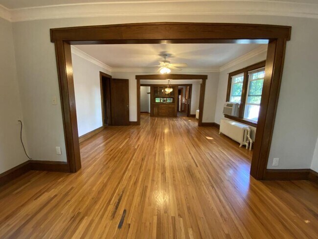 Foto del edificio - 1721 Randolph Ave