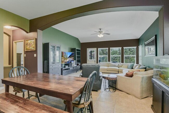 Foto del edificio - 301 Marklawn Ln