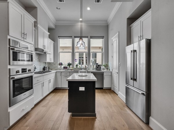 Building Photo - 8744 Park Kolbe Ln