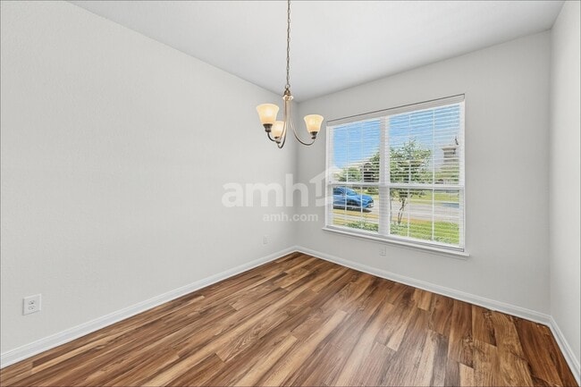 Foto del edificio - 4709 Merchant Trail