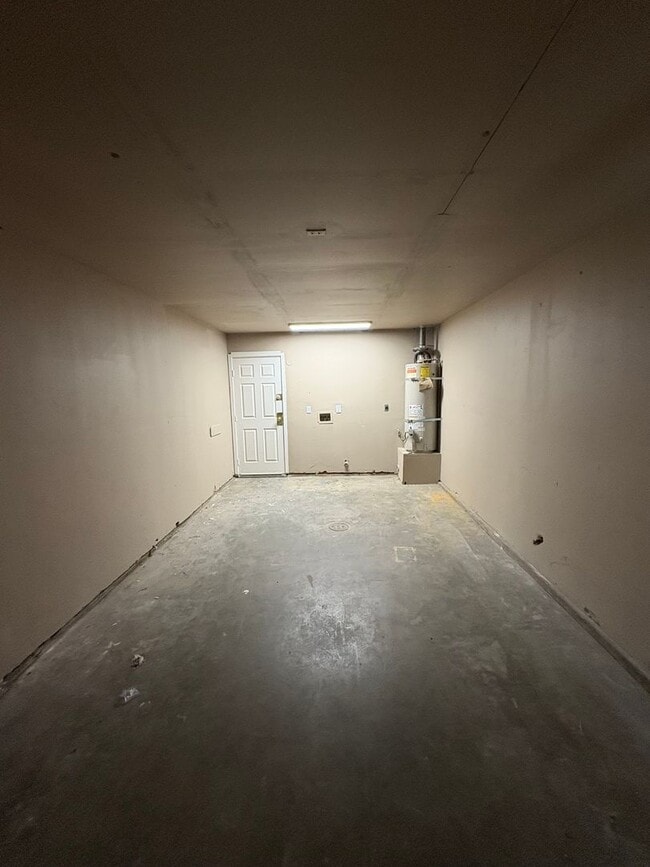 Building Photo - NW Visalia home coming soon