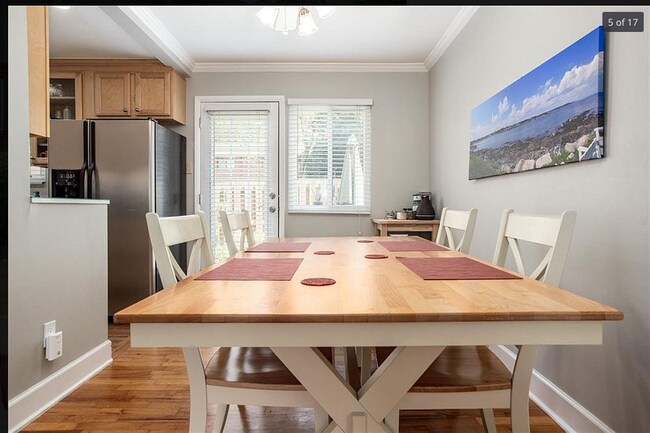 Foto del edificio - 1608 Briarcliff Rd NE
