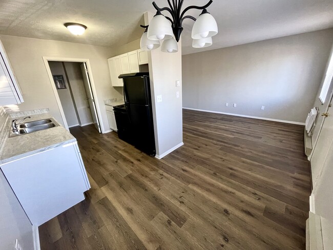 Foto del edificio - 943 N Dorset Rd