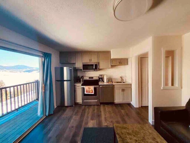 Foto del edificio - Long Term Rental- Summit Yacht Club 15K