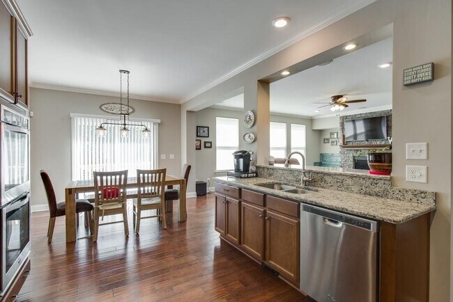Foto del edificio - Gorgeous 4 Bed/3.5 Bath Home in Mt. Juliet