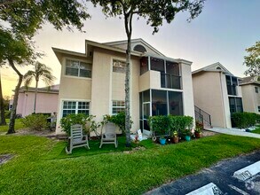 Building Photo - 631 Cypress Lake Blvd