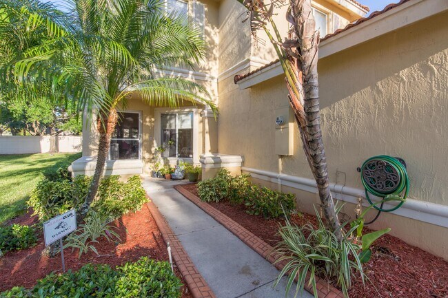 Building Photo - 1011 Arezzo Cir