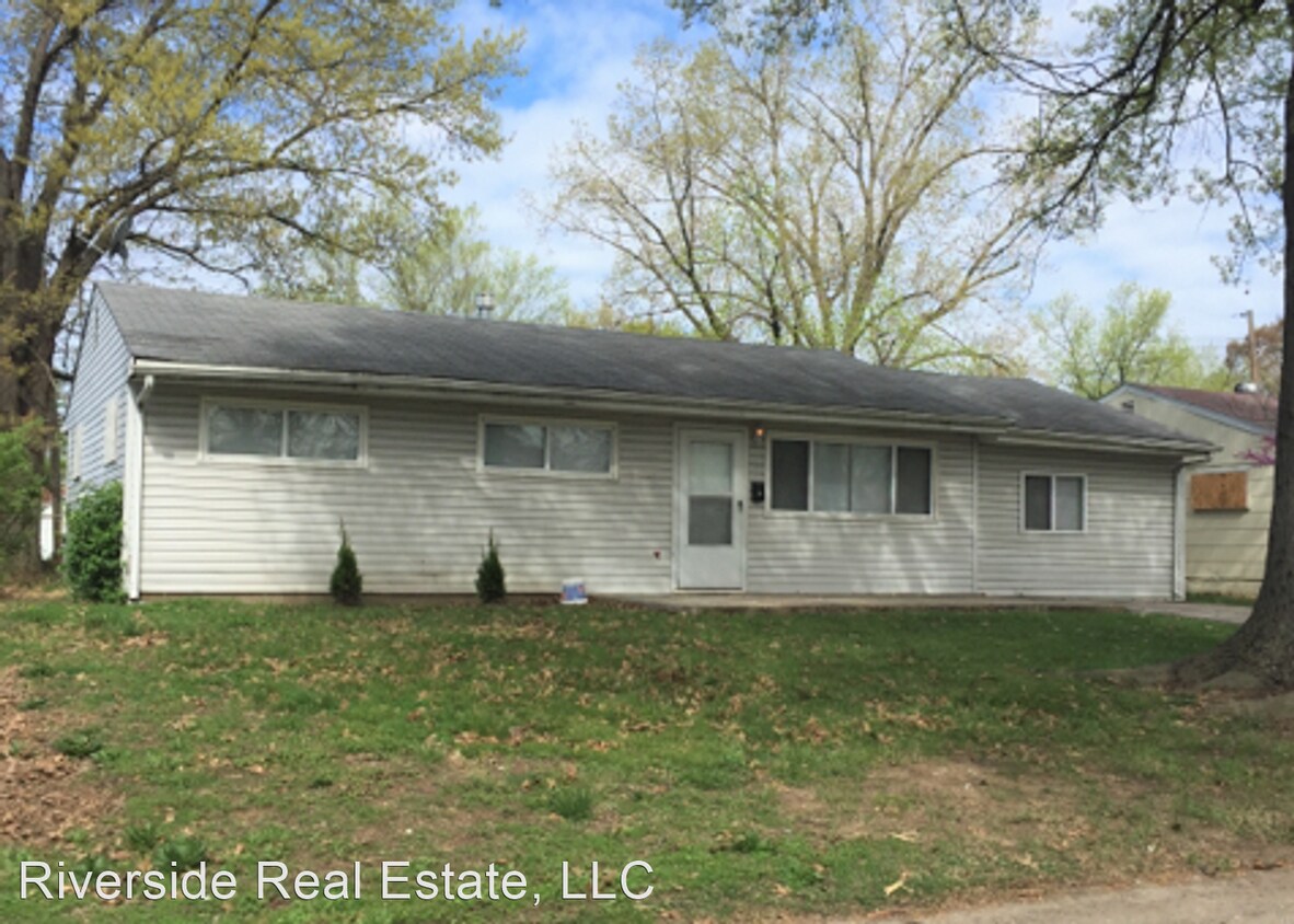 4 br, 2 bath House 105 Dorcas Dr. House for Rent in Cahokia, IL