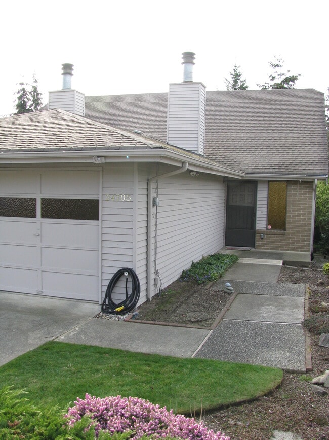 Building Photo - 24705 12th Ave S
