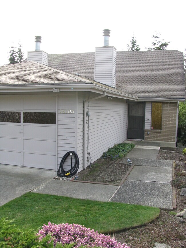 Foto del edificio - 24705 12th Ave S
