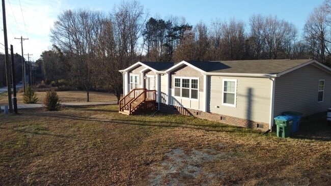 Foto del edificio - 7708 Waxhaw Hwy