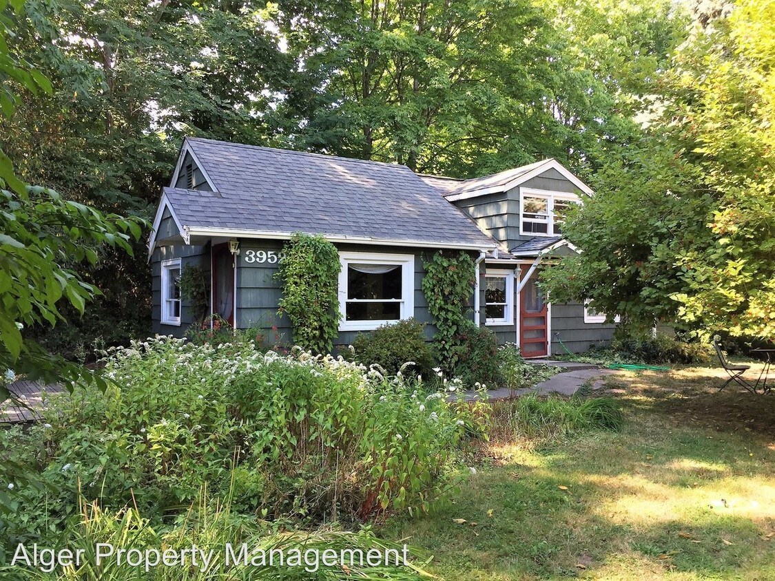 1 br, 1 bath House 3952 NW Munson Street House Rental in Silverdale