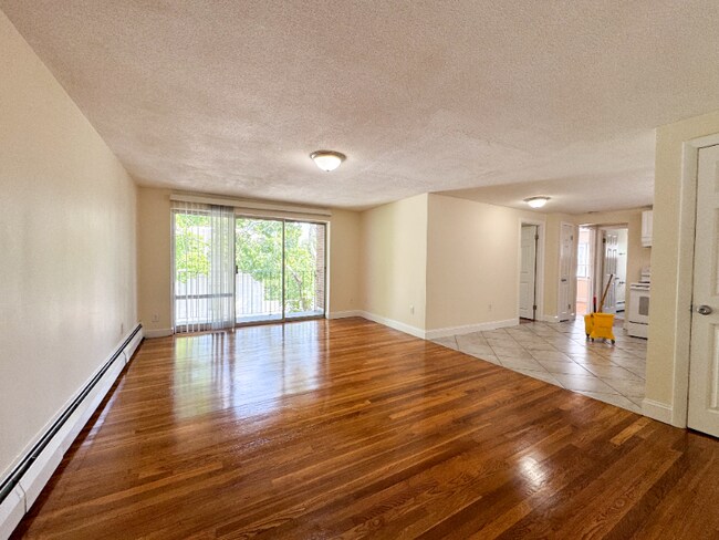 Foto del edificio - 42-44-44 W Emerson St