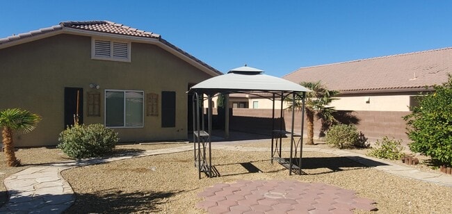 Building Photo - 9510 Alhambra Valley St