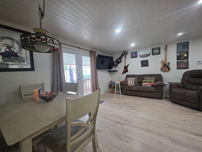 Foto del edificio - 7866 Meadowlark St