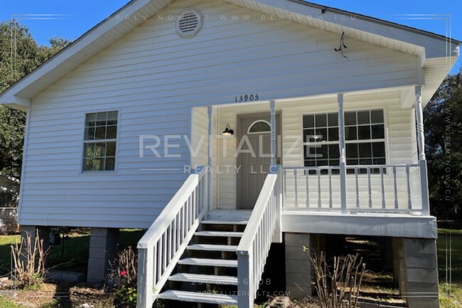 Building Photo - ZERO DEPOSIT! Price Improvement! Adorable ...