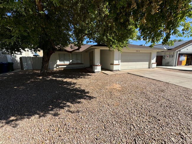 Foto del edificio - Cozy Mesa Home with Private Pool!