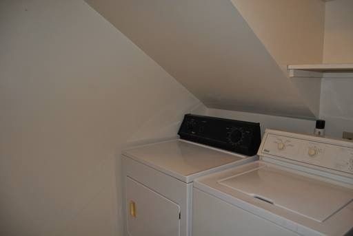Building Photo - 203 Linden St