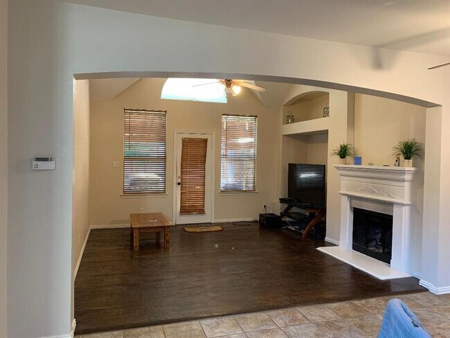 Foto del edificio - 416 Fountain Park Dr