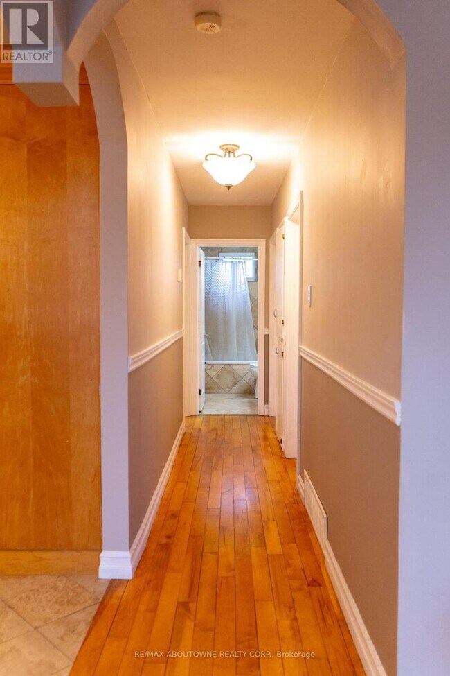 Photo du bâtiment - 283 Lanor Ave