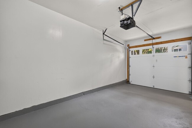 Photo - 13504 Hamlet Square Ct (Germantown, MD) Townhome