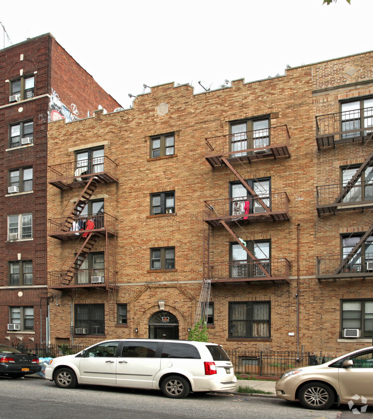 Building Photo - 279 Quentin Rd