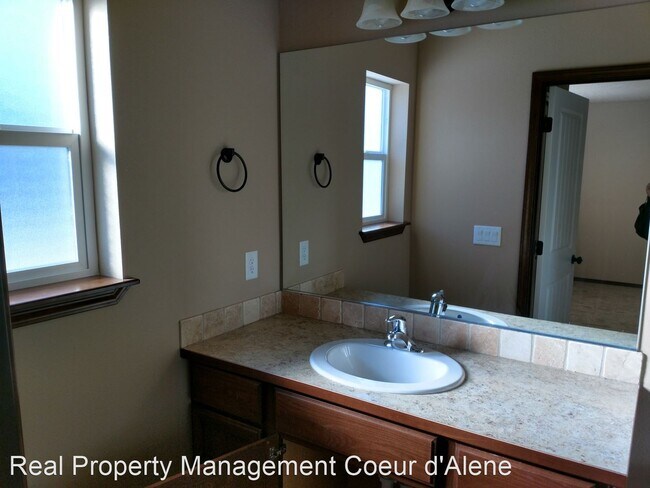 Building Photo - 3 br, 2 bath House - 3042 Sorbonne Dr.