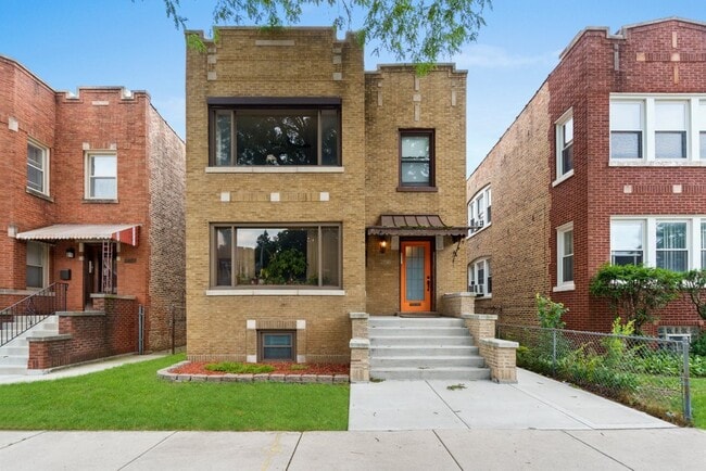 Building Photo - 7710 S Saint Lawrence Ave