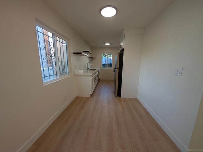 Foto del edificio - 3900 1st St