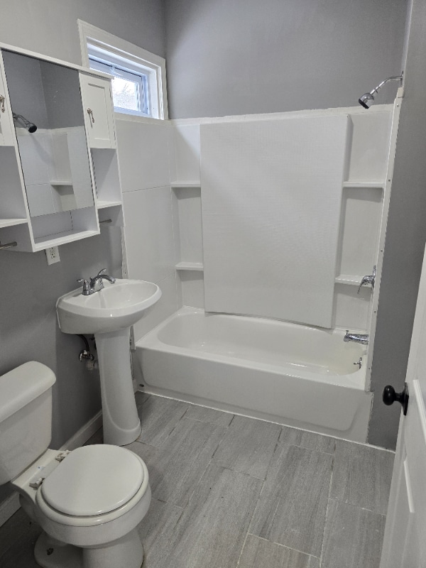 Foto del edificio - 32 Bunker Ave