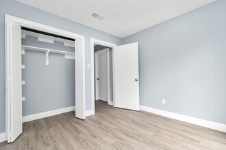 Building Photo - 3514 Summit Ln