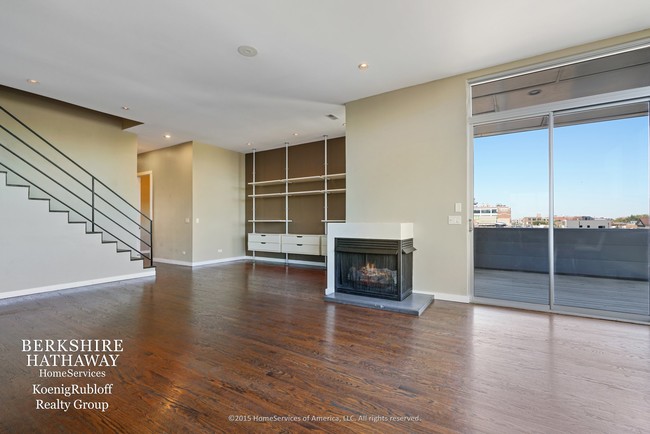 Building Photo - 1750 N Clybourn Ave