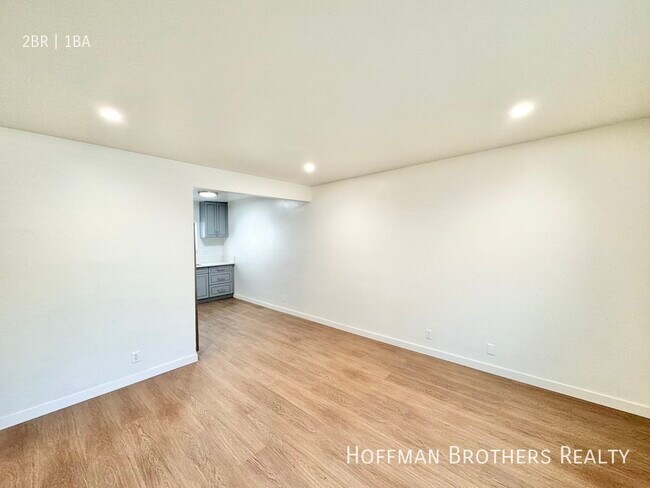 Foto del edificio - 4122 Grand View Blvd