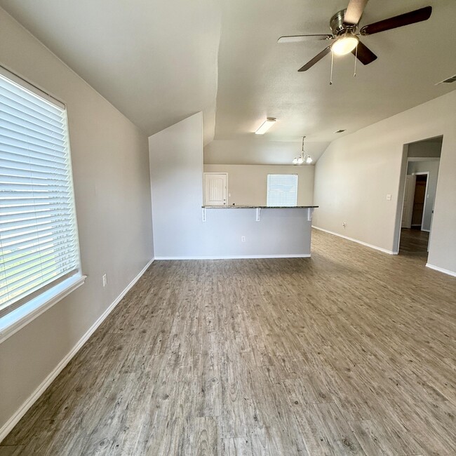 Building Photo - 1020 Preston Trails