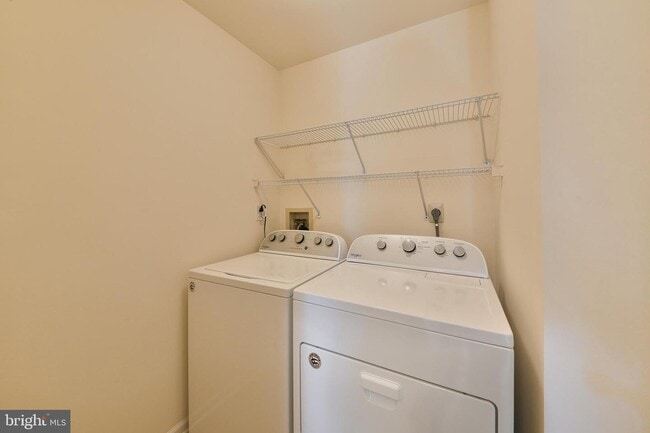 Photo - 134 Yorkshire Way Townhome