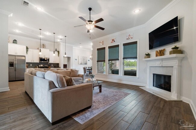 Foto del edificio - 4807 Foxtail Palm Dr