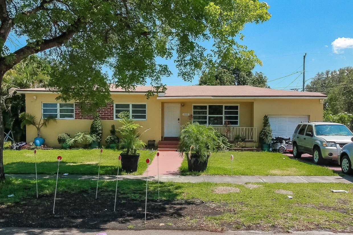 1100 NE 166th St, North Miami Beach, FL 33162 House Rental in North Miami Beach, FL
