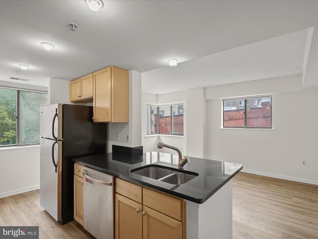 Foto del edificio - 1225 13th St NW