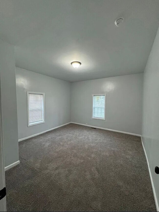 Foto del edificio - 122 E 14th St