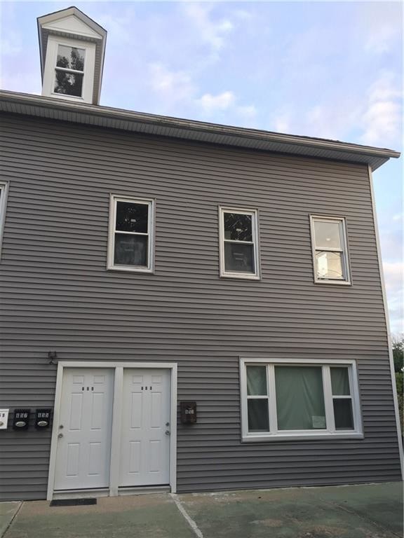 Building Photo - 655 Providence St