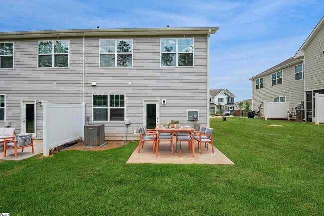 Photo - 305 Rodessa Ln House